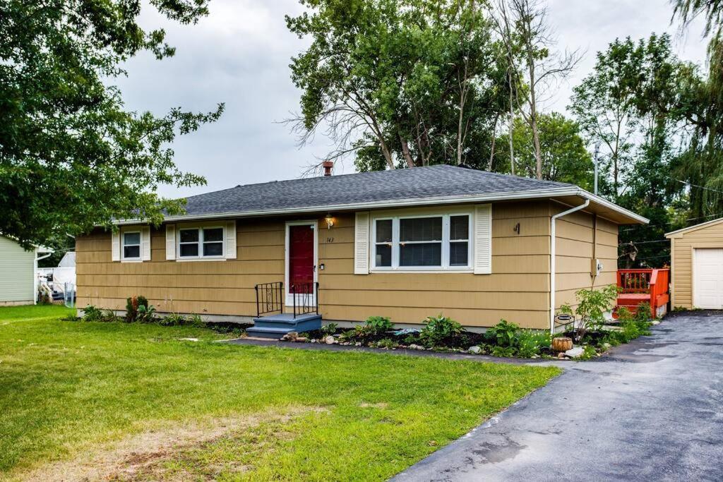 Ferienwohnung {Quiet Suburban Ranch Hot Tub} Mins Arpt/Rit/Dwnt Rochester Exterior foto